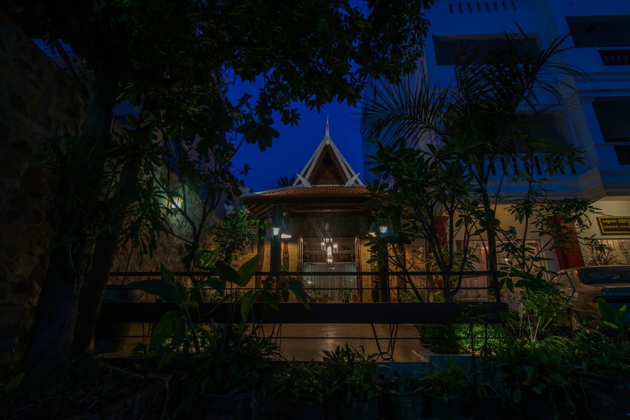 Mekong Angkor Deluxe Hotel Siem Reap Dış mekan fotoğraf